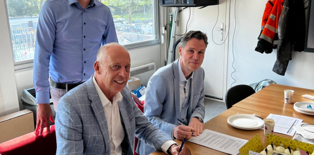 Onze collega's John en Jordy waren aanwezig bij de oplevering van de Beneluxlaan in Utrecht.
